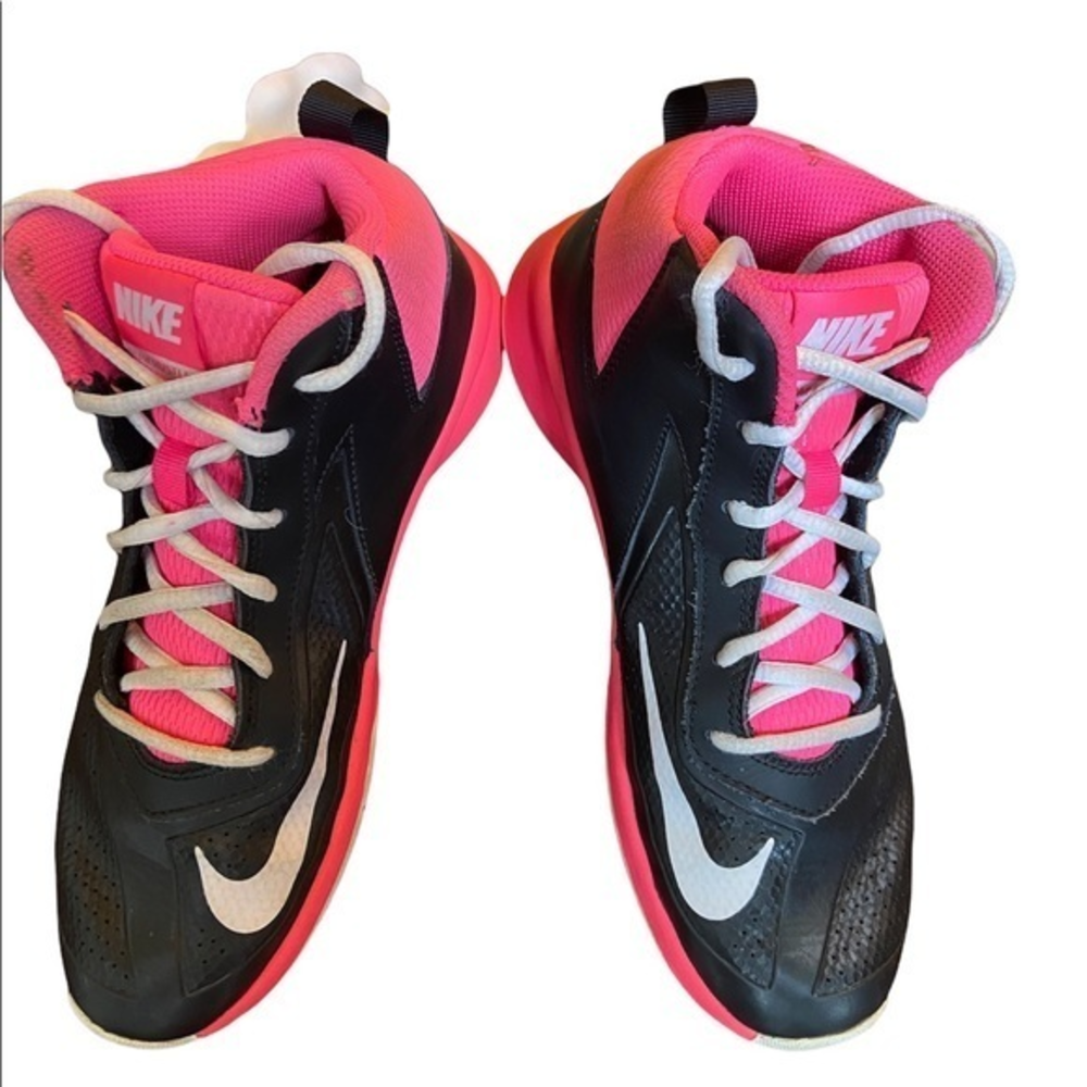 Nike girls high top sneakers, 6 youth black and pink, team hustle DT